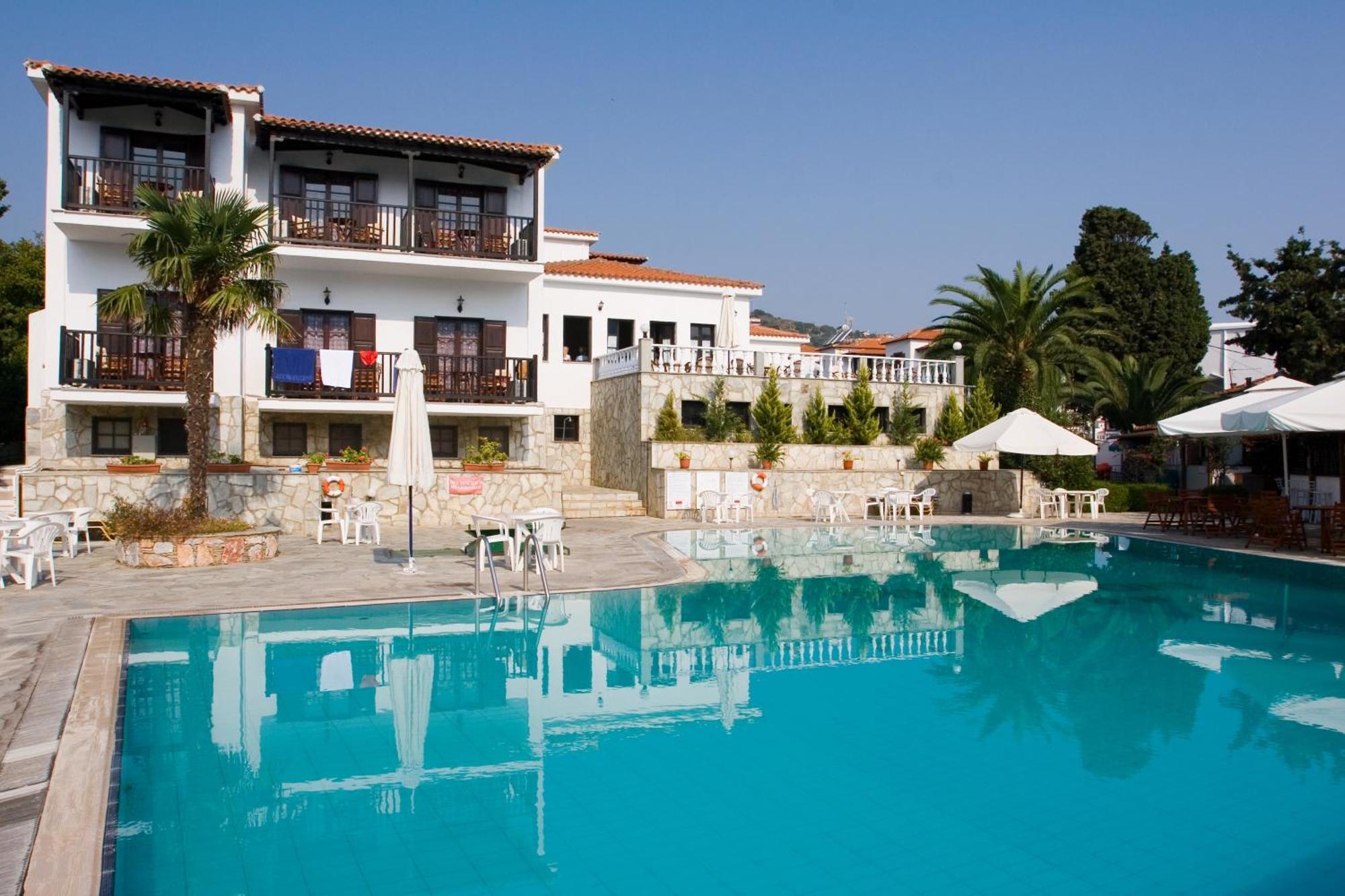 Dionyssos Hotel Skopelos Town Exterior foto