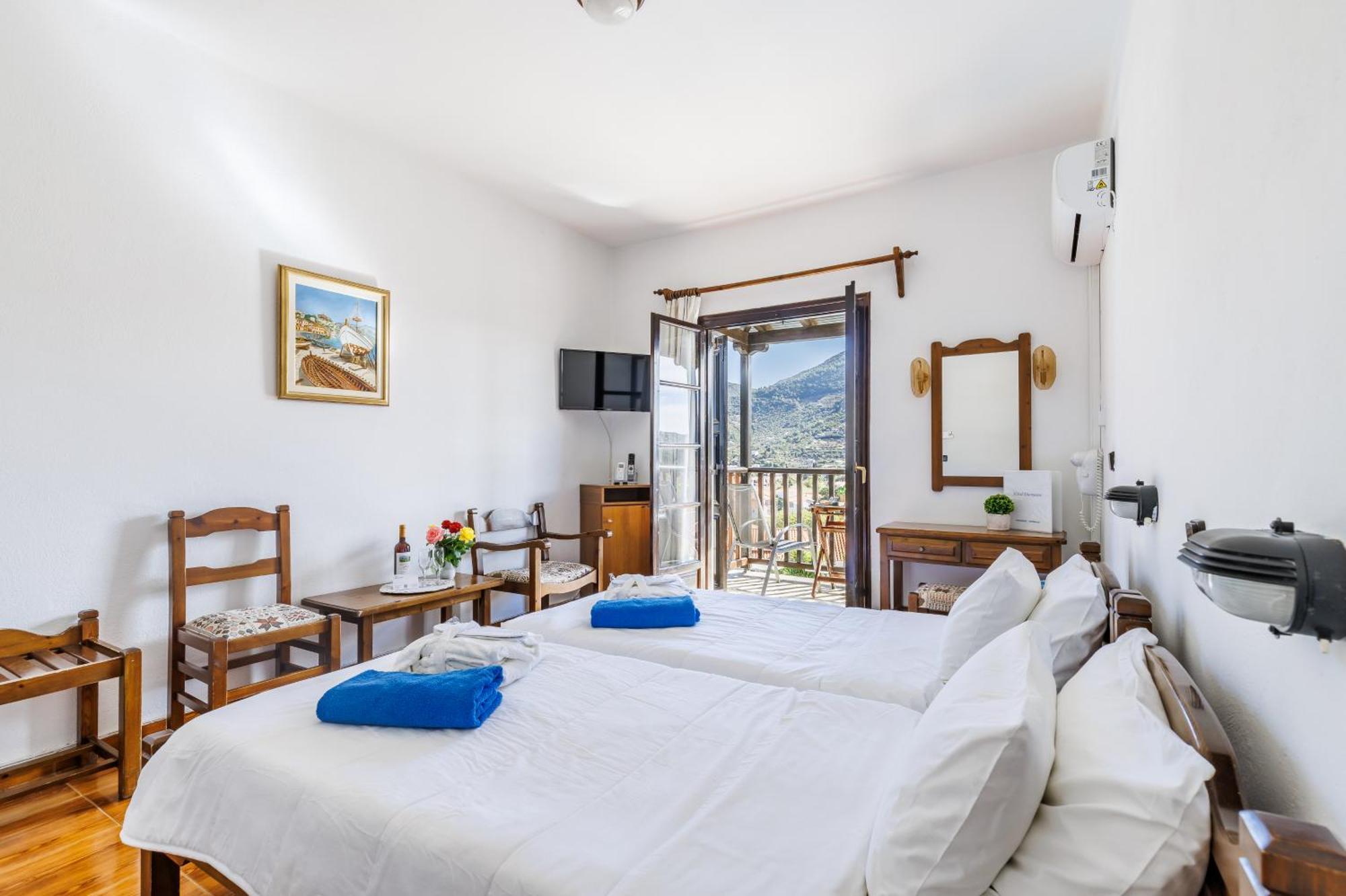 Dionyssos Hotel Skopelos Town Exterior foto