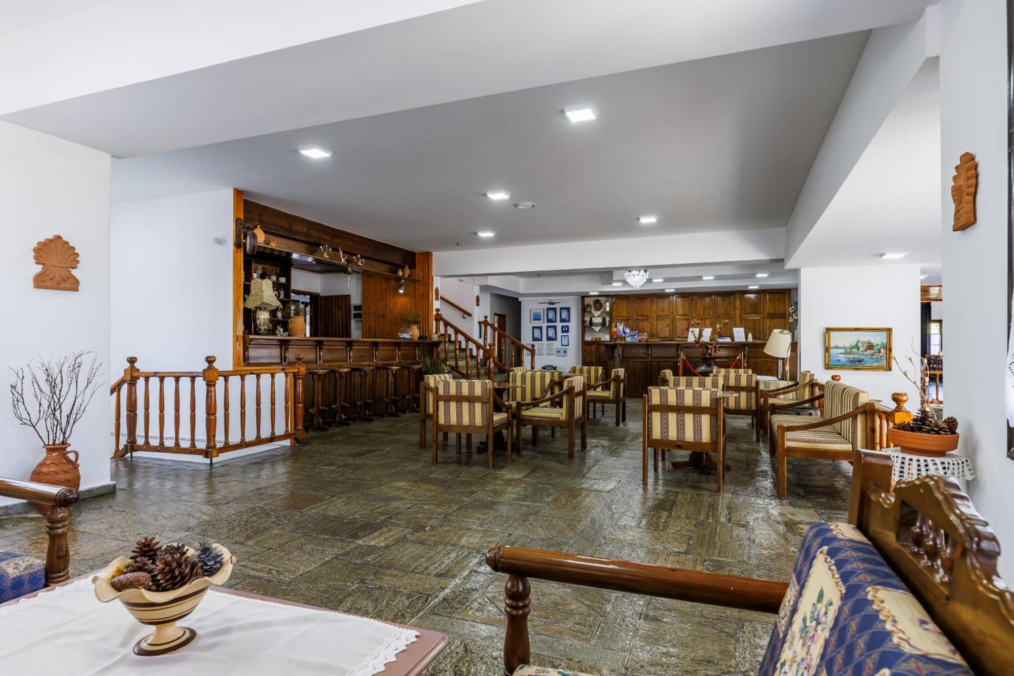 Dionyssos Hotel Skopelos Town Exterior foto